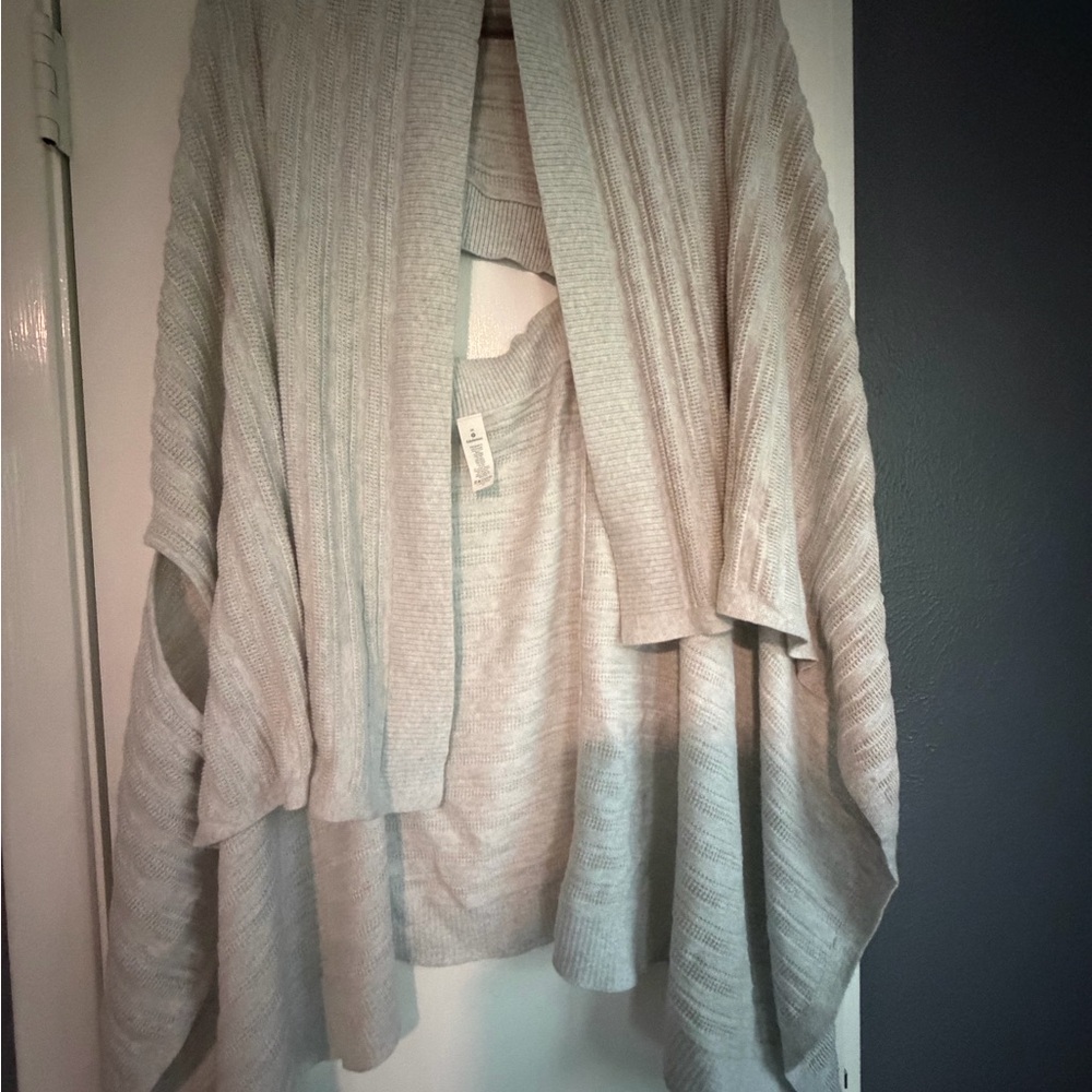 lululemon athletica Light Gray Open-Front Ribbed Poncho Sweater